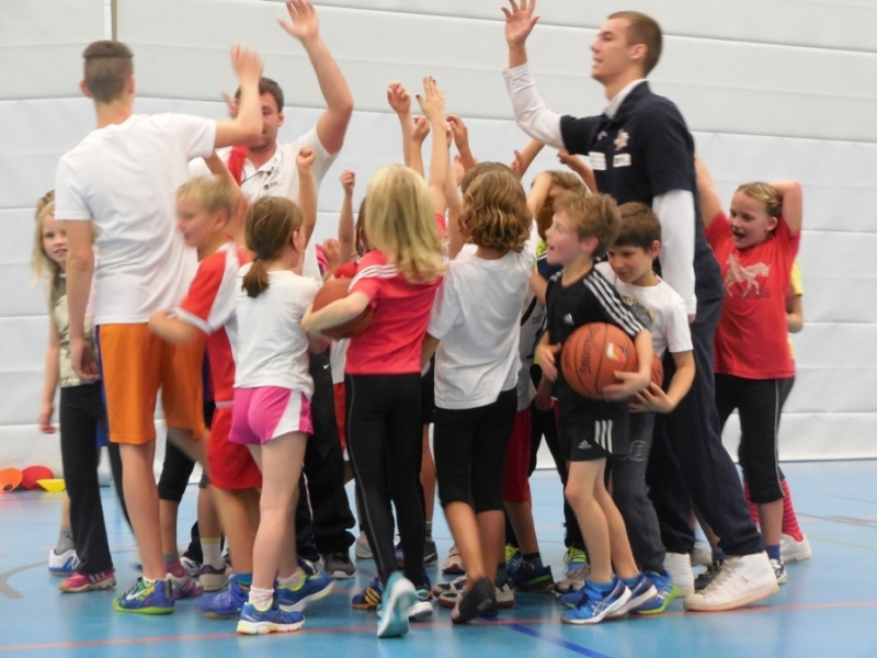 tl_files/dualingo_neu/News 2014 2015/Basketball_4.jpg